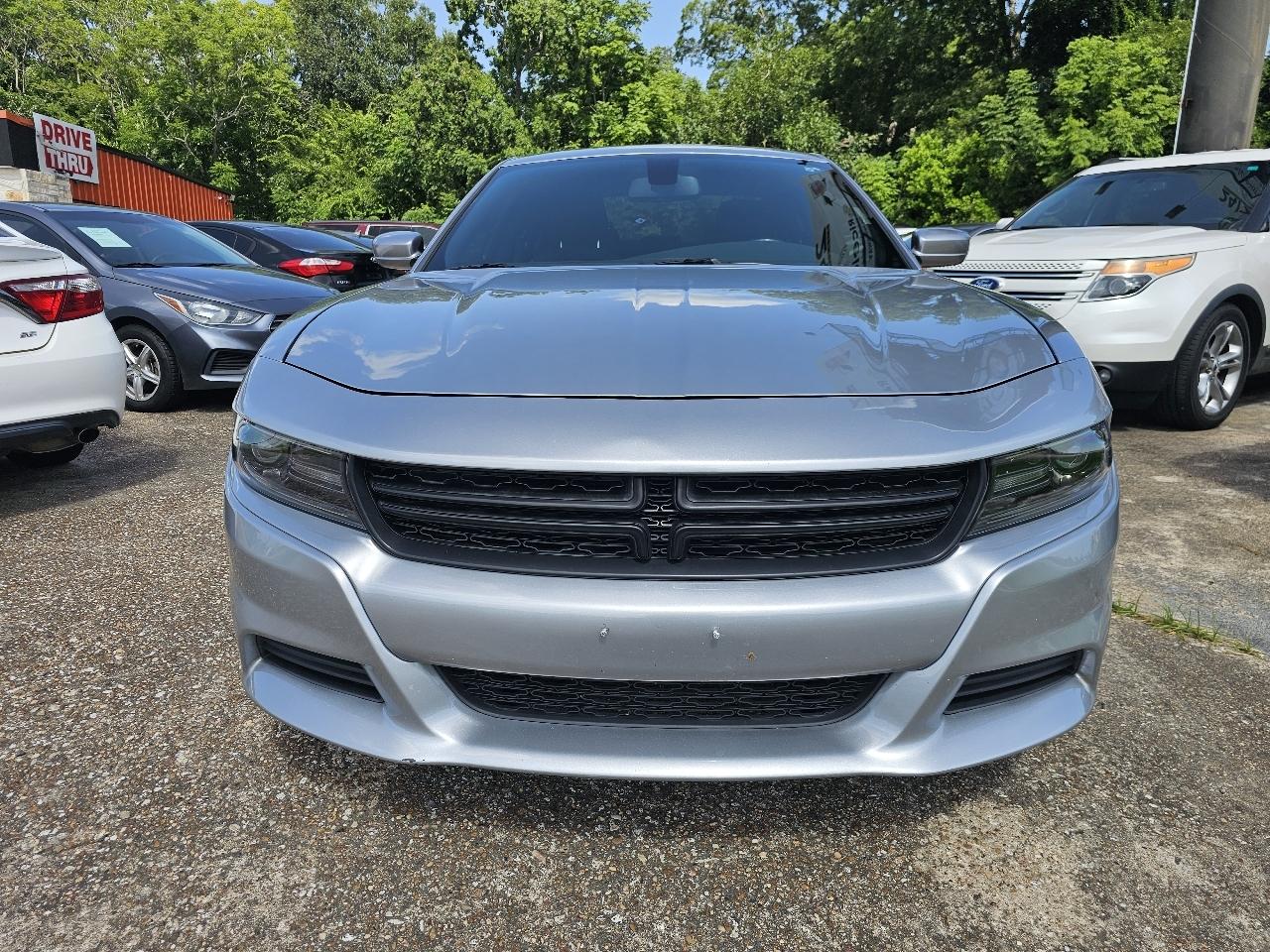 Dodge Charger SE 2015