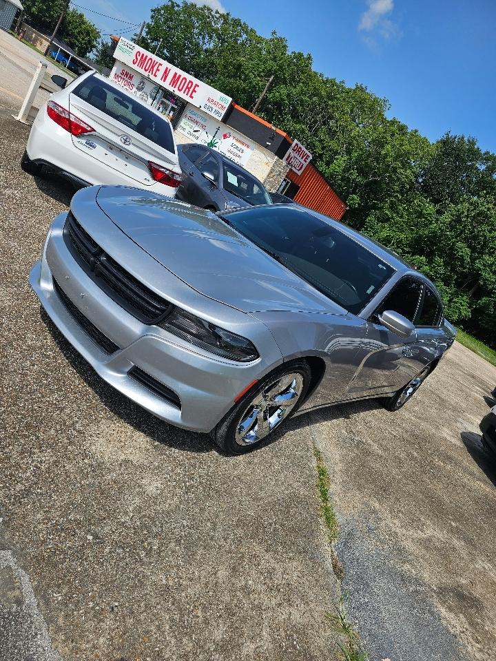 Dodge Charger SE 2015