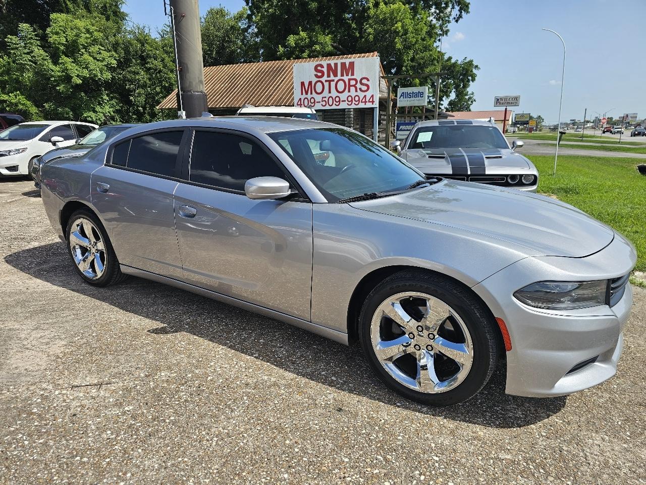 Dodge Charger SE 2015