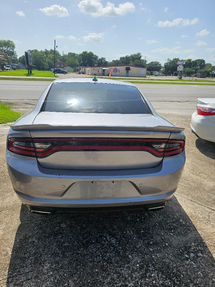 Dodge Charger SE 2015