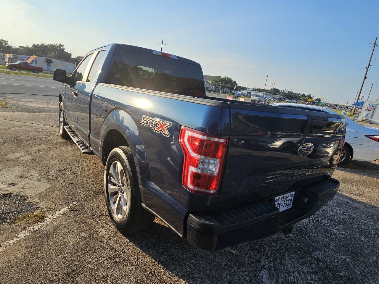 Ford F-150 XL SuperCab 8-ft. 2WD 2018