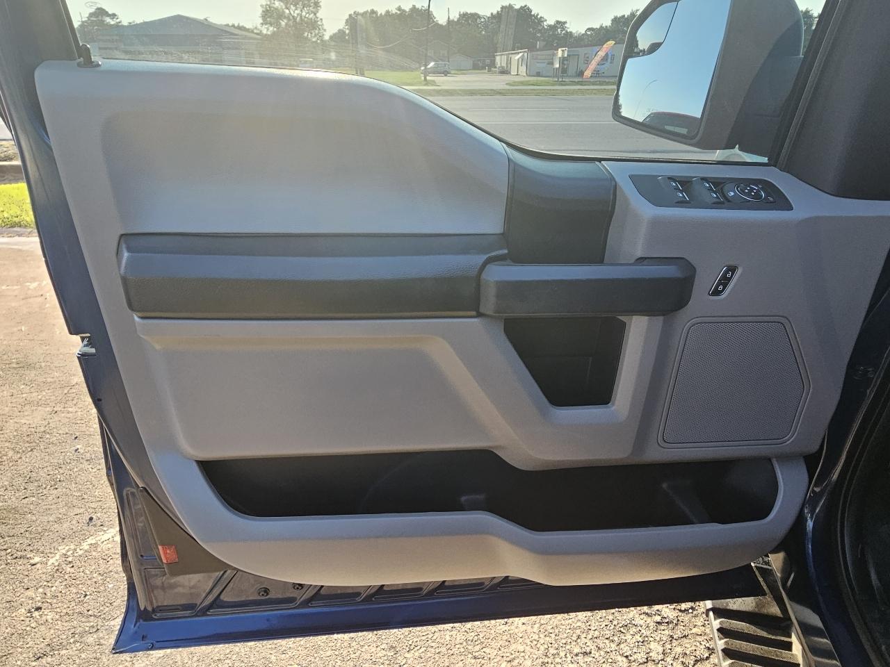 Ford F-150 XL SuperCab 8-ft. 2WD 2018
