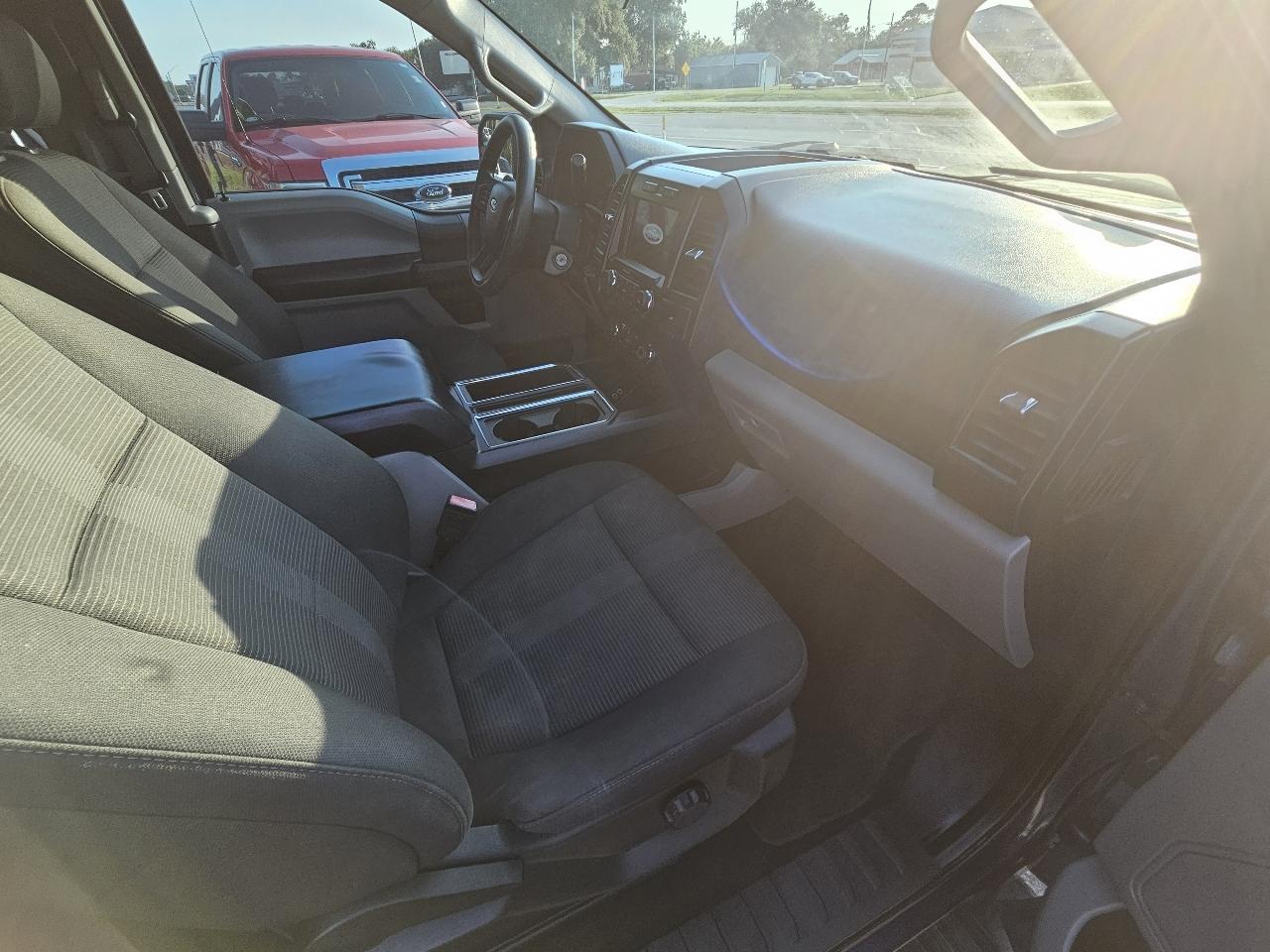 Ford F-150 XL SuperCab 8-ft. 2WD 2018