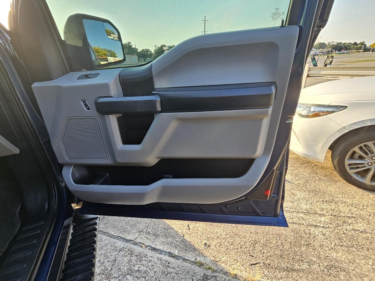 Ford F-150 XL SuperCab 8-ft. 2WD 2018