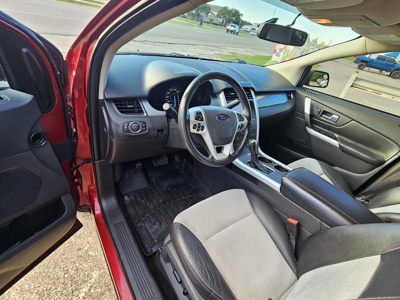 Ford Edge SEL FWD 2013