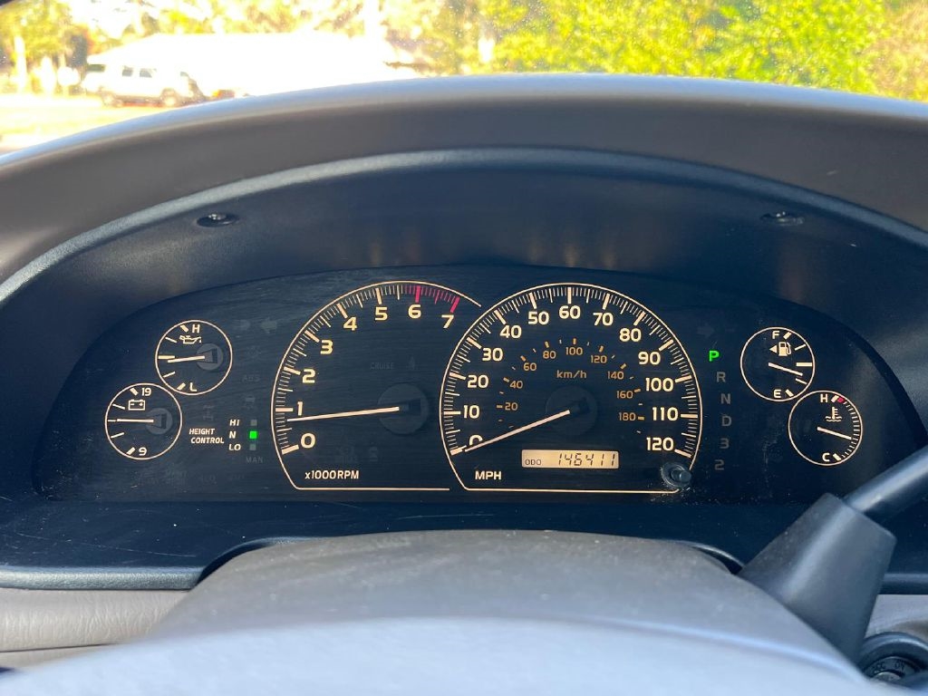 Toyota Sequoia  2006