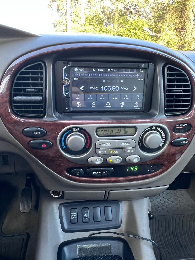 Toyota Sequoia  2006