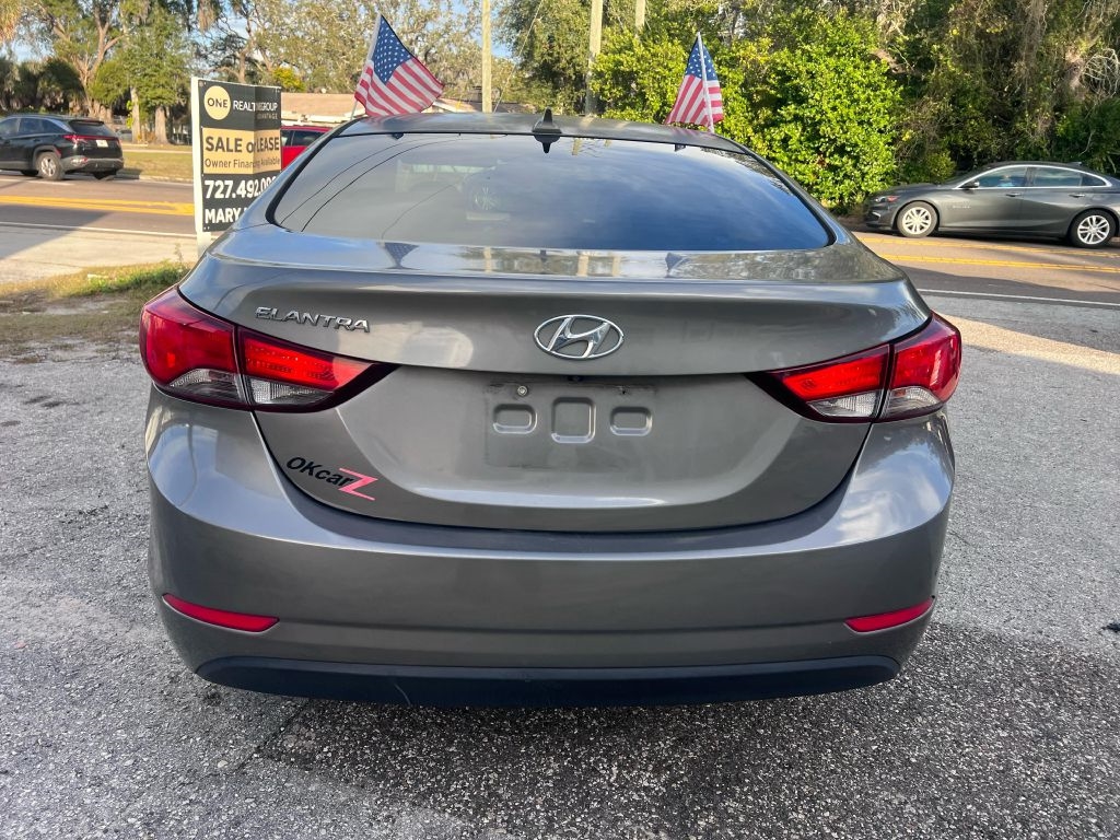 Hyundai Elantra  2014