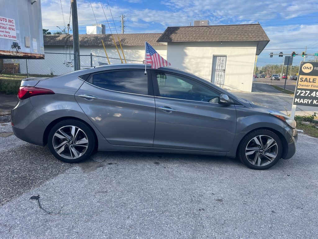 Hyundai Elantra  2014