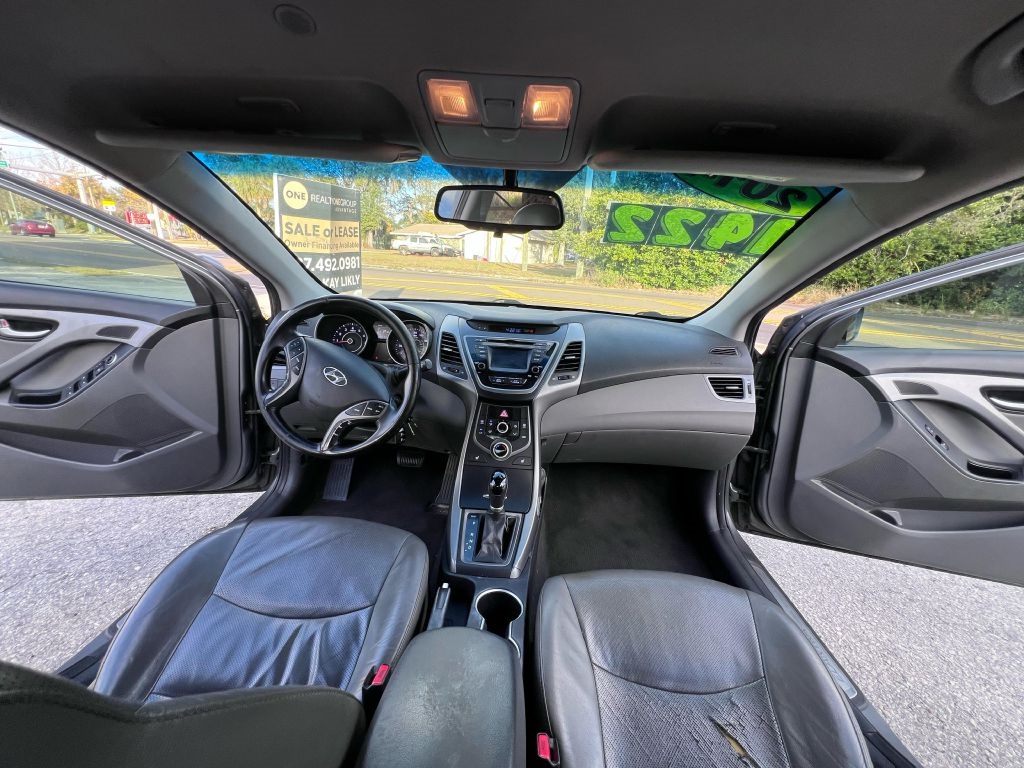 Hyundai Elantra  2014