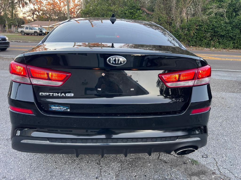 Kia Optima  2020