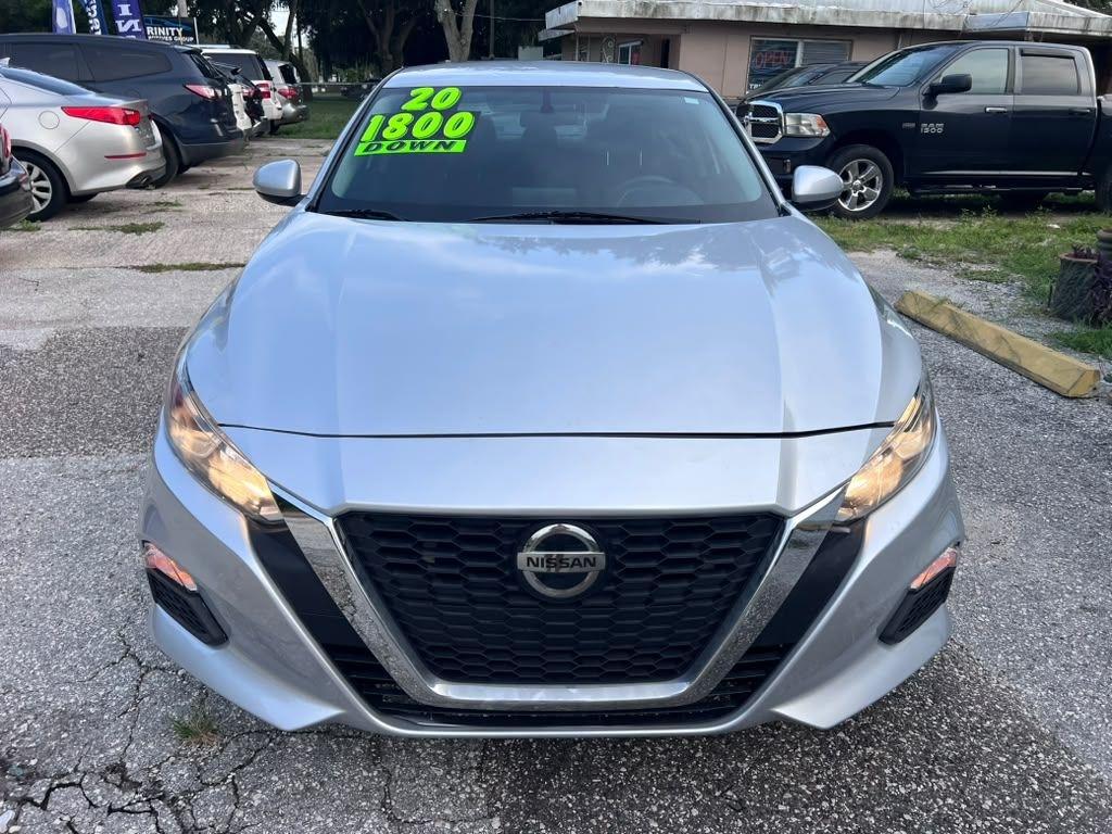 Nissan Altima  2020
