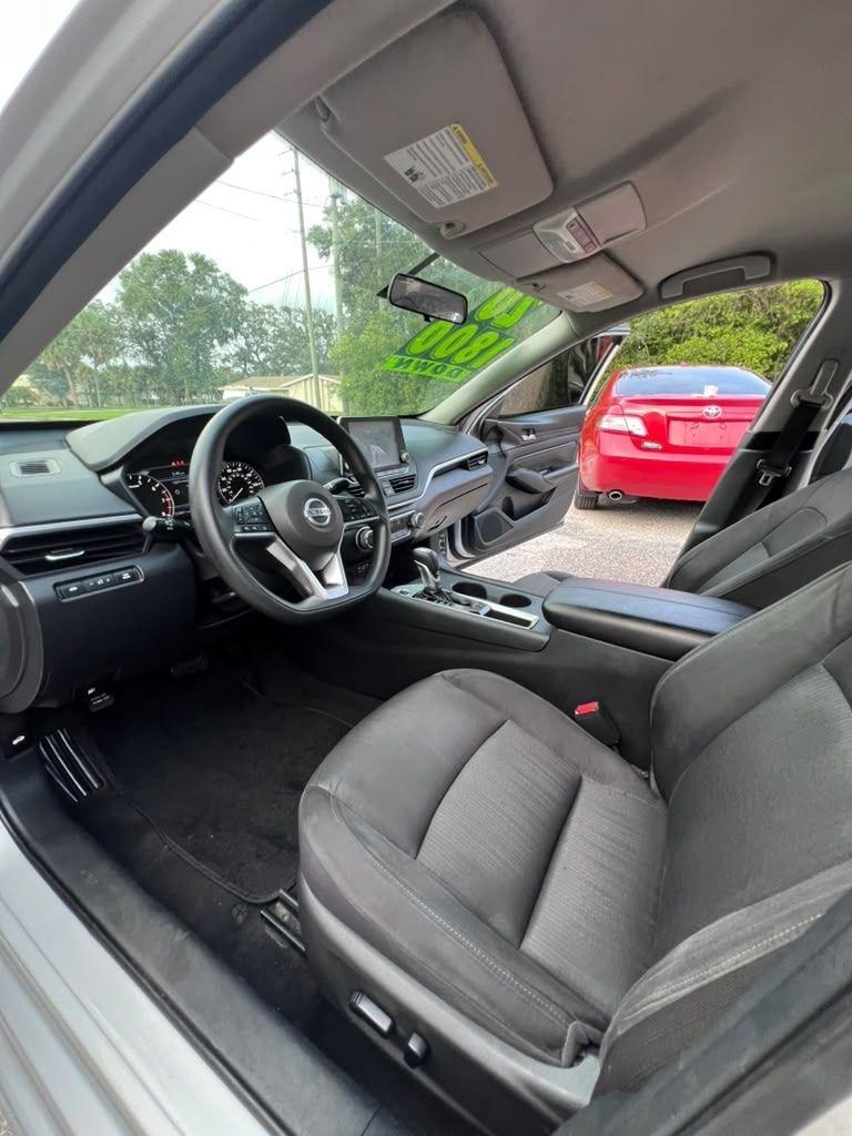 Nissan Altima  2020