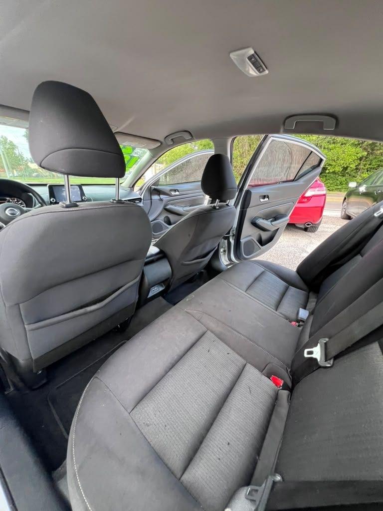 Nissan Altima  2020