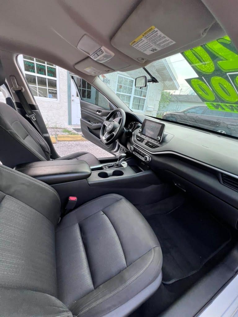 Nissan Altima  2020