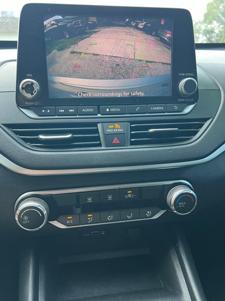 Nissan Altima  2020