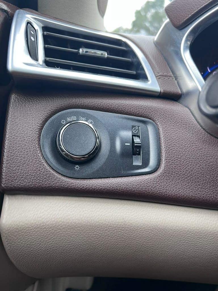 Cadillac SRX  2015