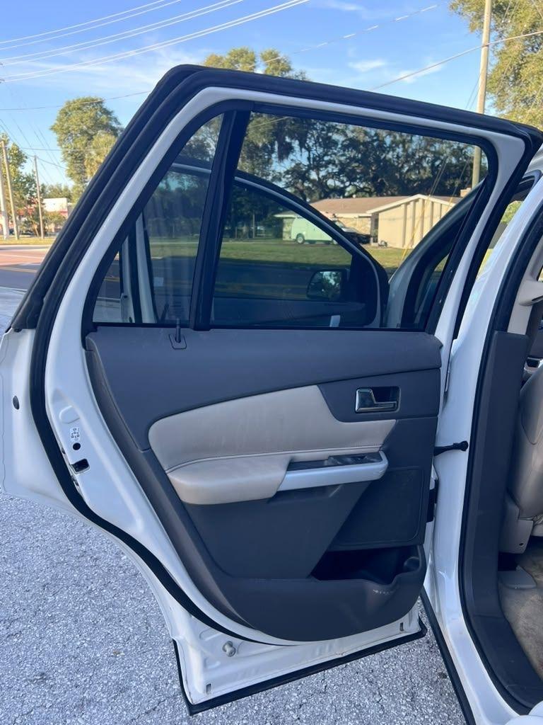 Ford Edge  2011