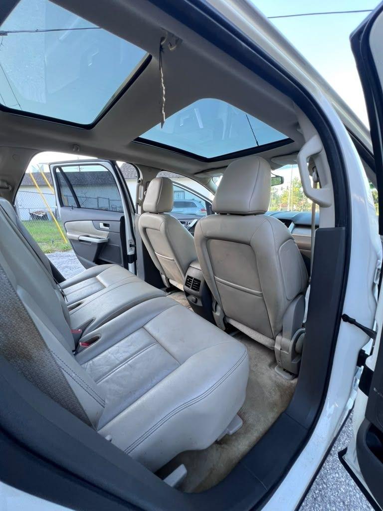 Ford Edge  2011