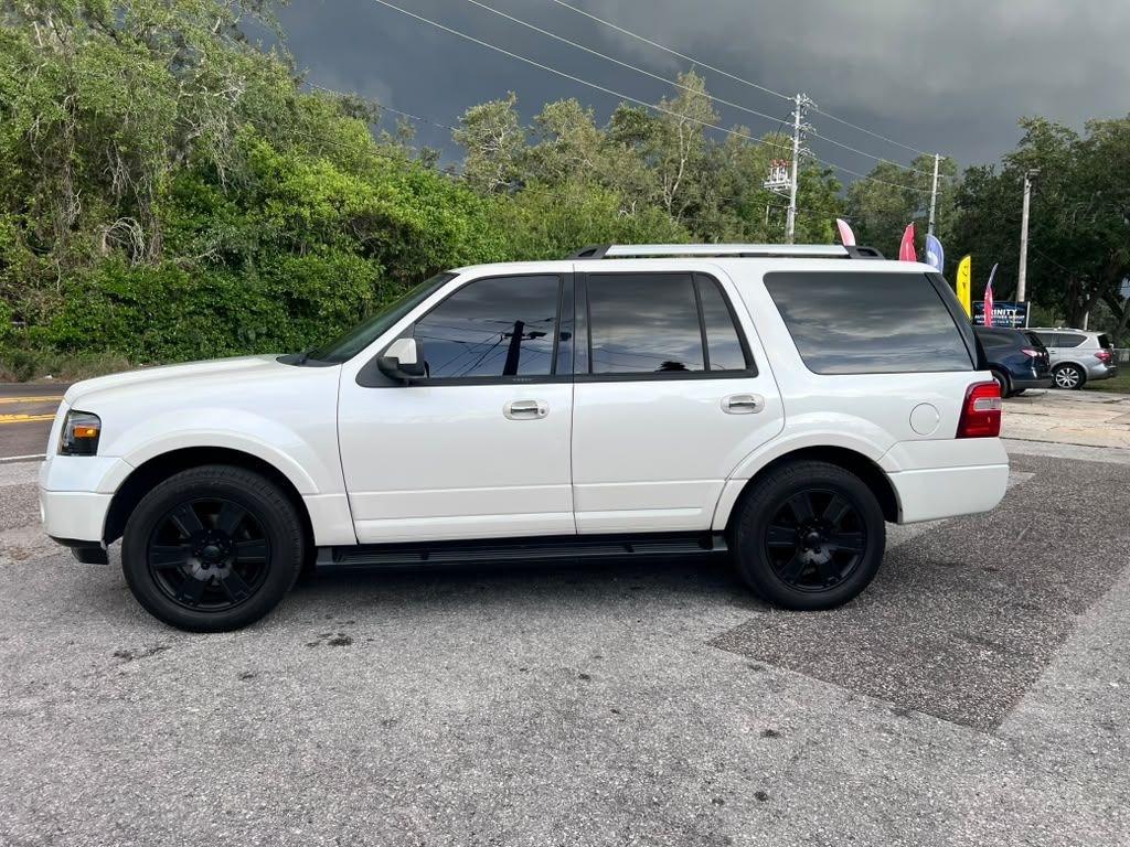Ford Expedition  2010