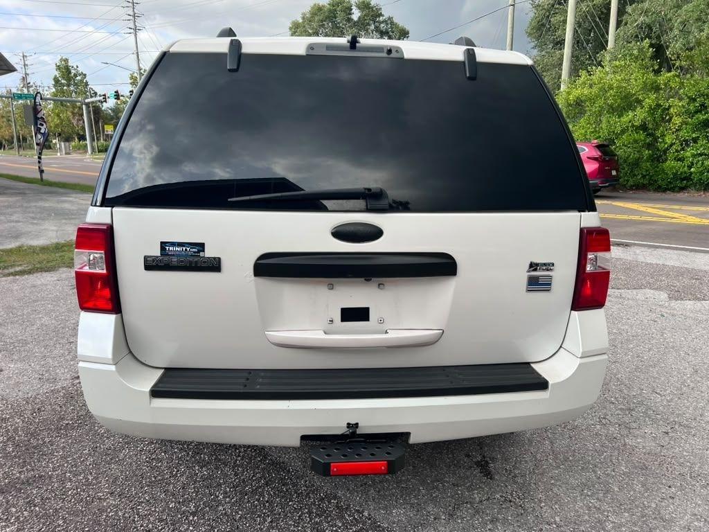 Ford Expedition  2010