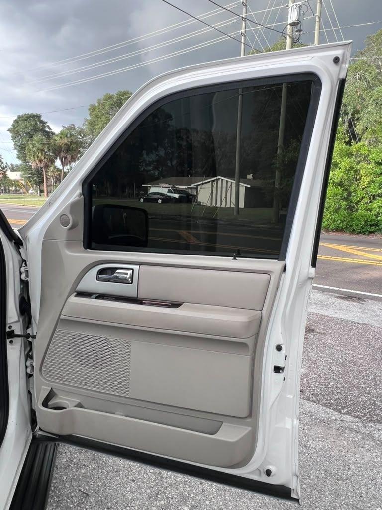 Ford Expedition  2010