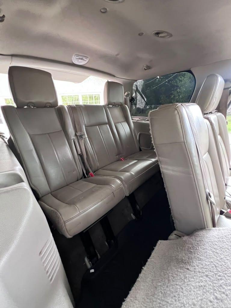 Ford Expedition  2010