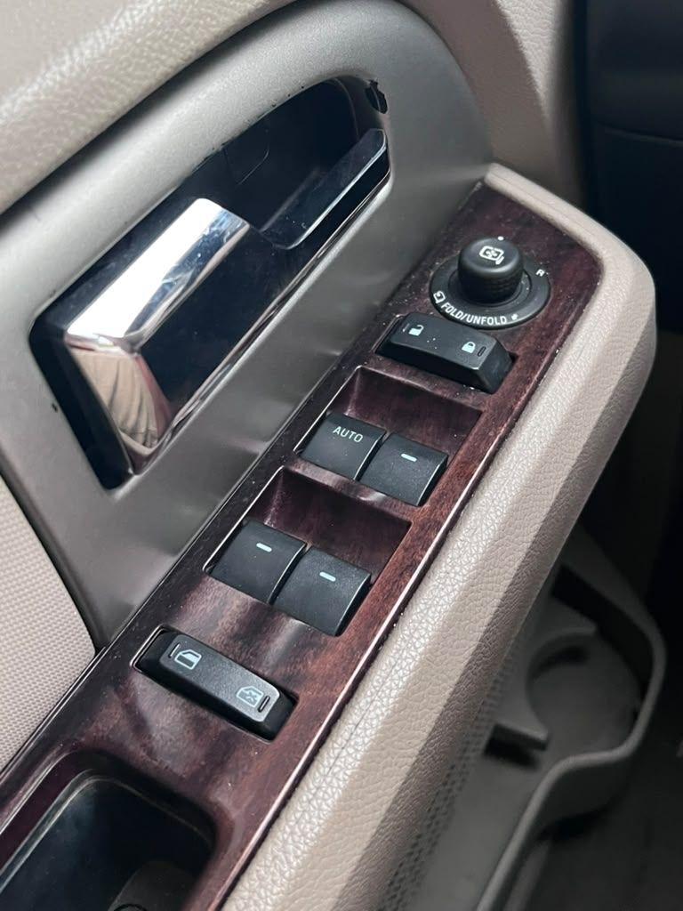 Ford Expedition  2010