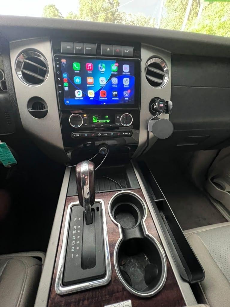 Ford Expedition  2010