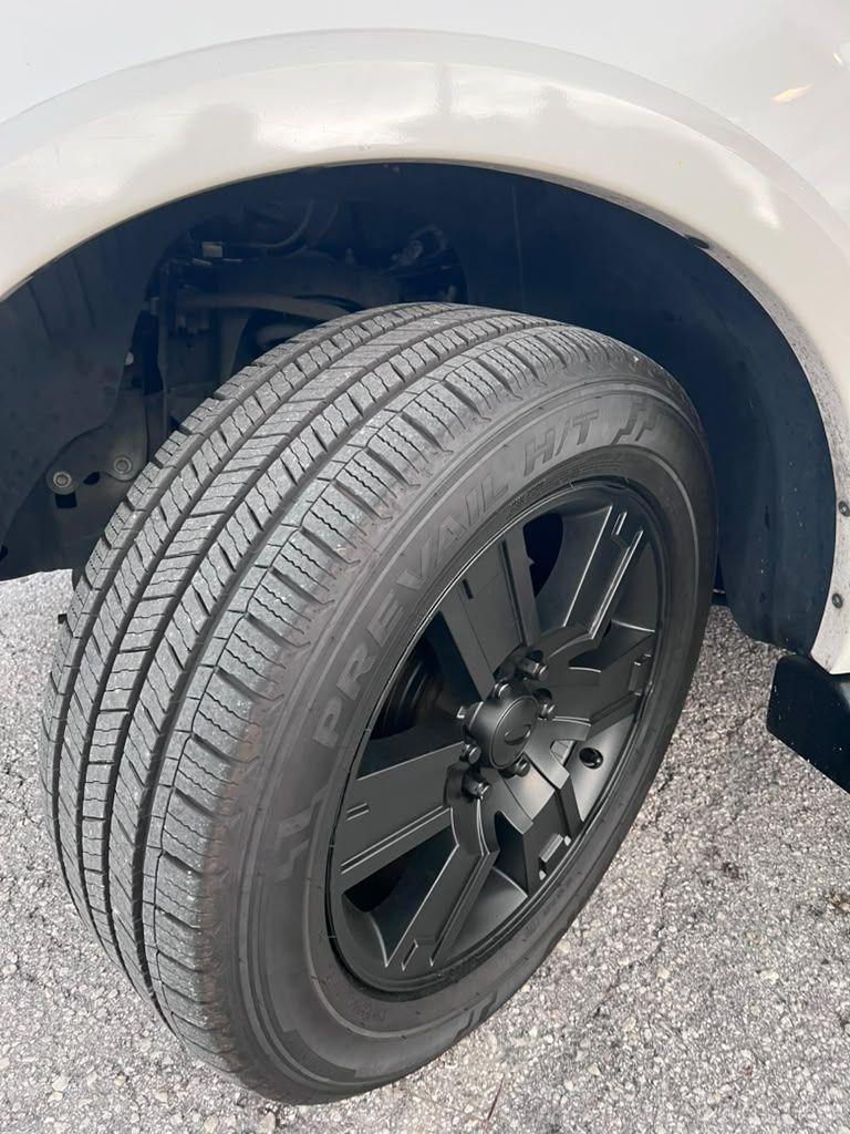 Ford Expedition  2010
