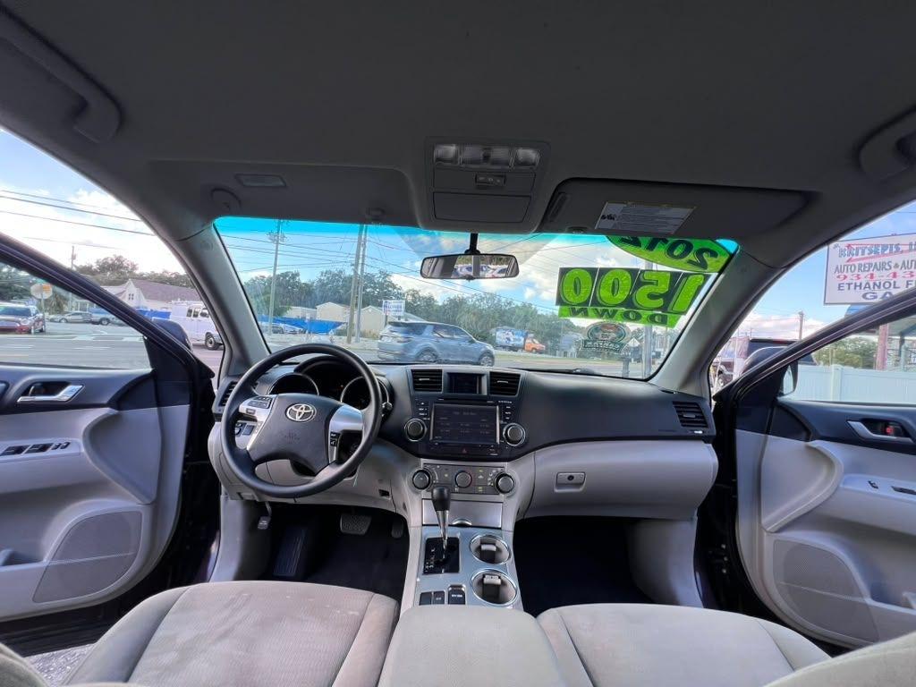 Toyota Highlander  2012