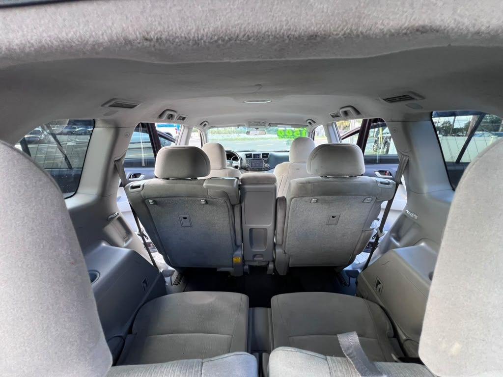 Toyota Highlander  2012