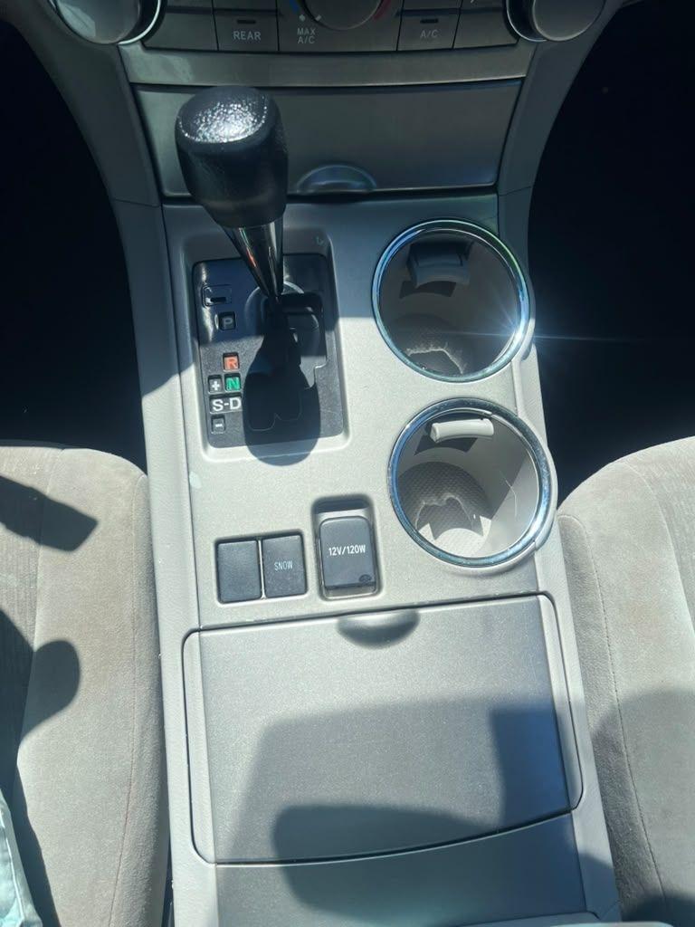 Toyota Highlander  2012