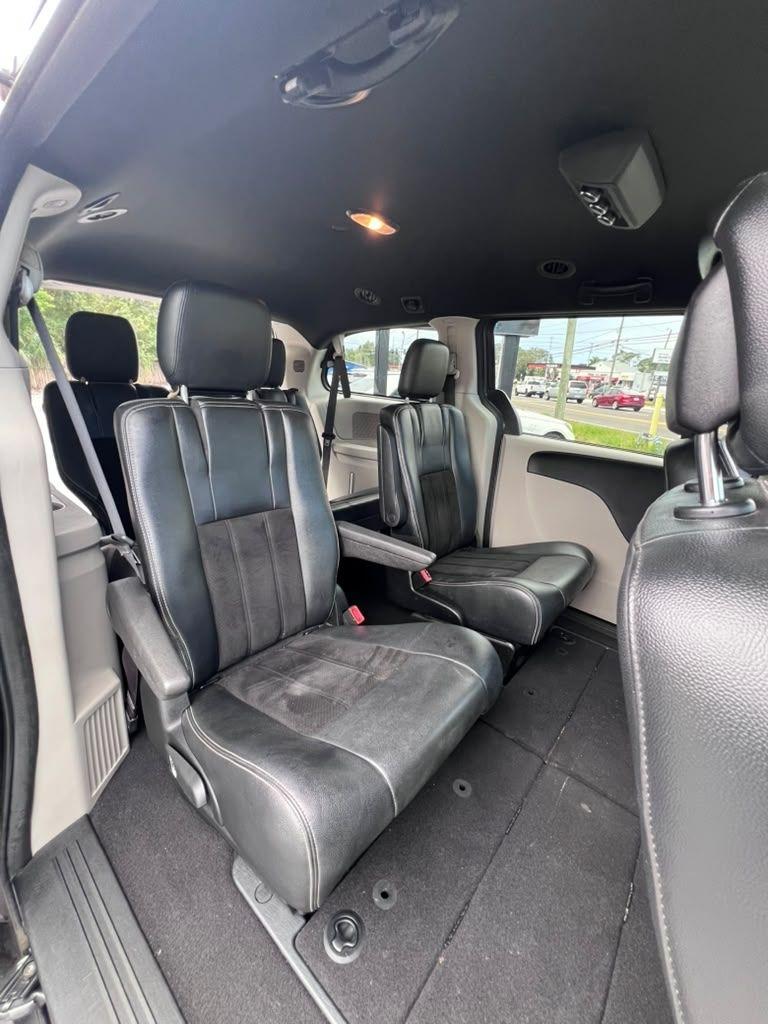 Dodge Grand Caravan  2017
