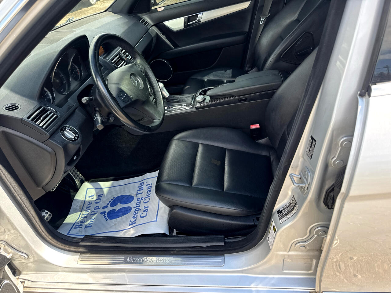 Mercedes-Benz C-Class C300 4MATIC Luxury Sedan 2009 Mercedes-Benz C-Class C300 4MATIC Luxury Sedan 2009