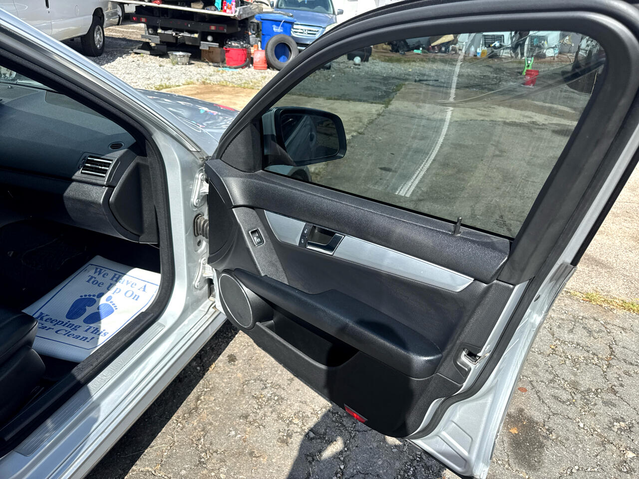 Mercedes-Benz C-Class C300 4MATIC Luxury Sedan 2009 Mercedes-Benz C-Class C300 4MATIC Luxury Sedan 2009