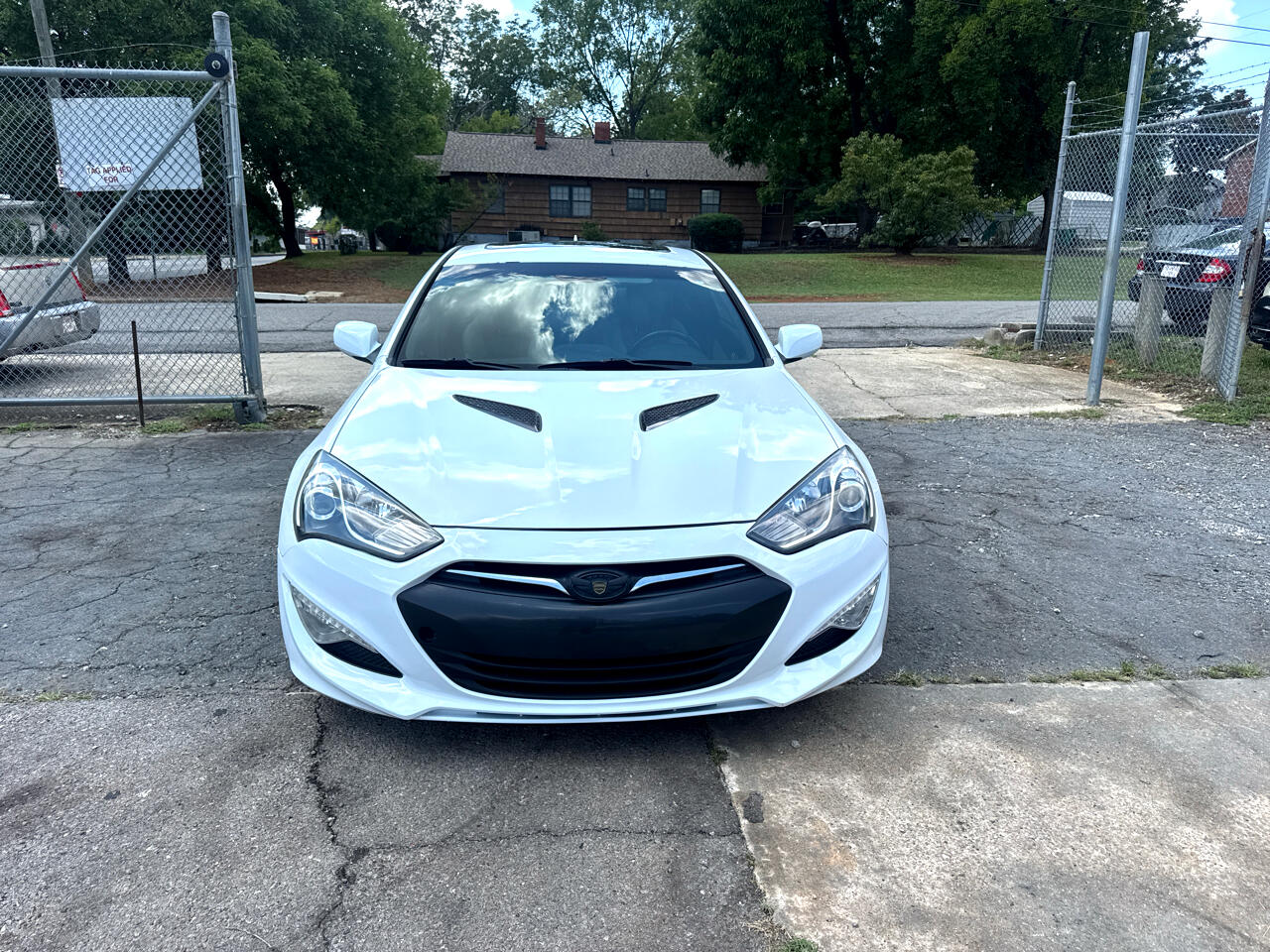 Hyundai Genesis Coupe 2.0T 8AT 2014 Hyundai Genesis Coupe 2.0T 8AT 2014