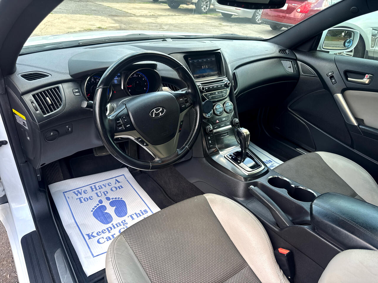 Hyundai Genesis Coupe 2.0T 8AT 2014 Hyundai Genesis Coupe 2.0T 8AT 2014