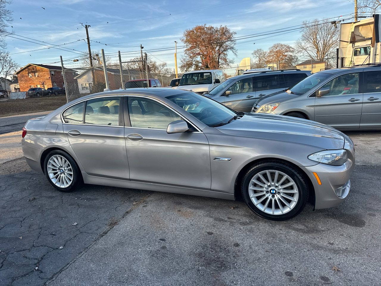 BMW 5-Series 535i 2011
