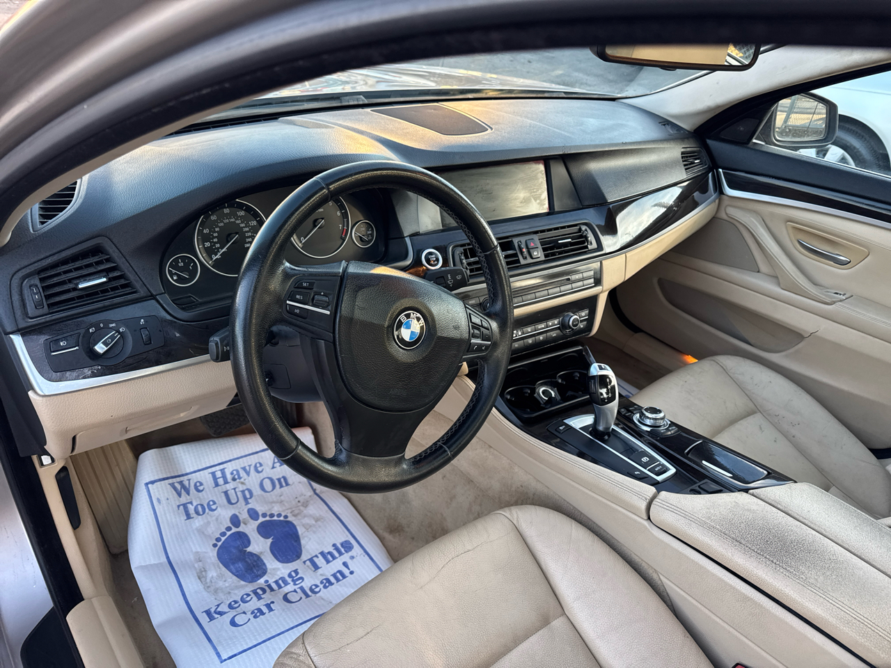 BMW 5-Series 535i 2011