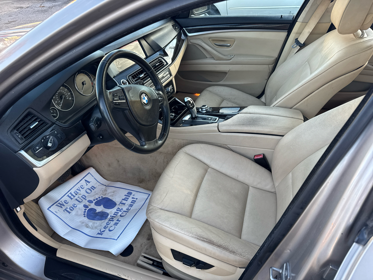 BMW 5-Series 535i 2011