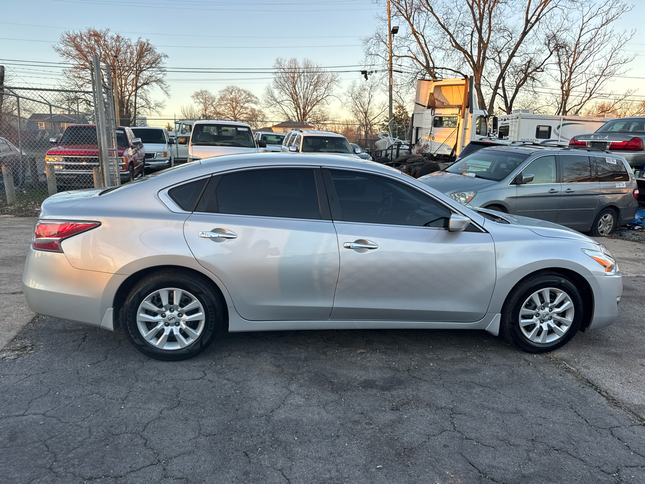 Nissan Altima 2.5 SV 2015