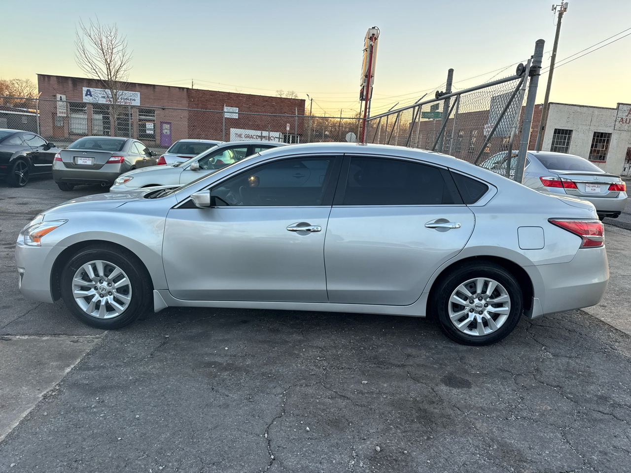 Nissan Altima 2.5 SV 2015