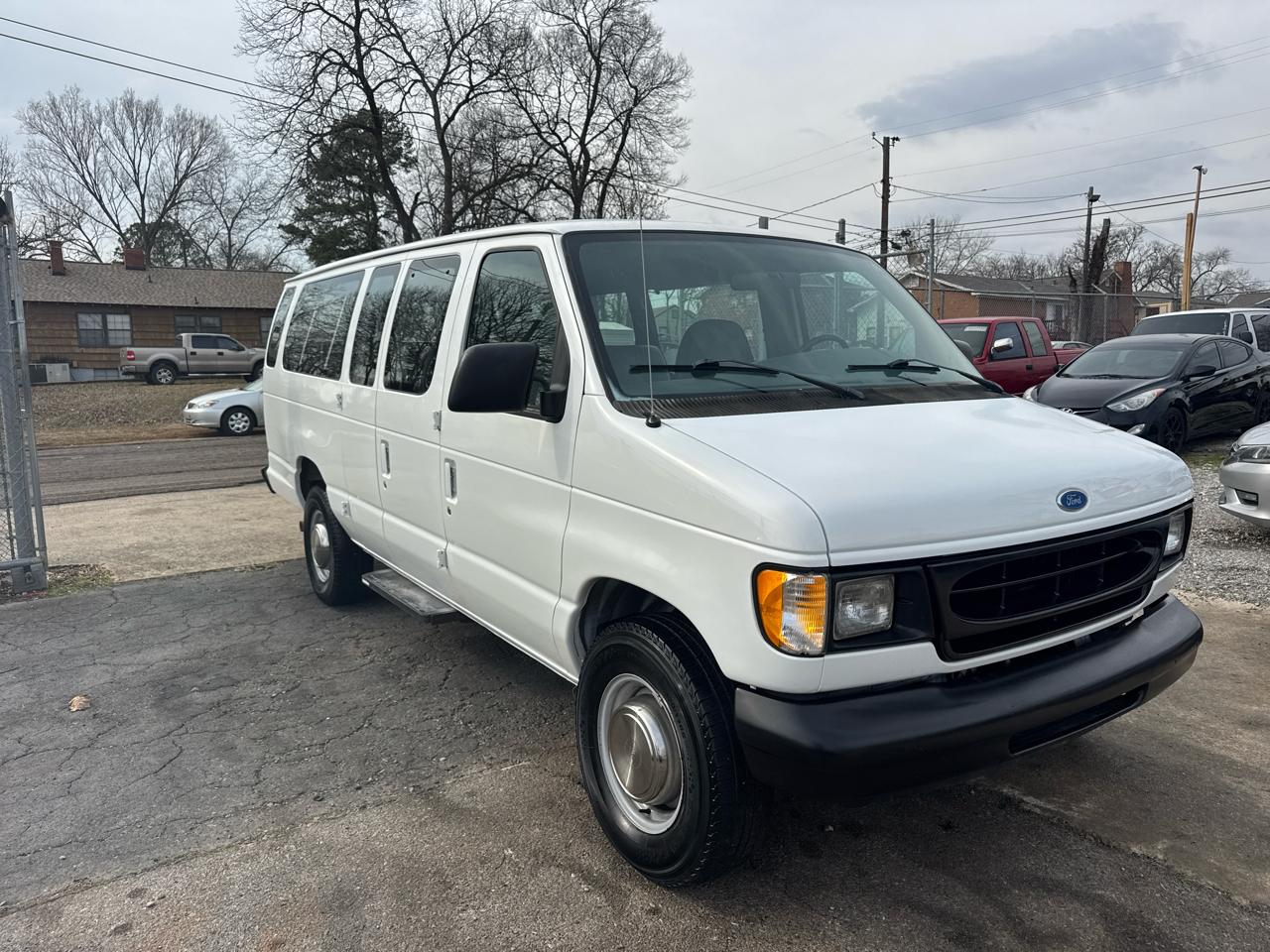 Ford Club Wagon XL Super 1998