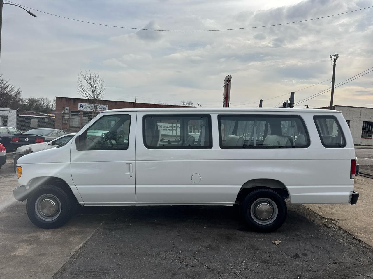 Ford Club Wagon XL Super 1998