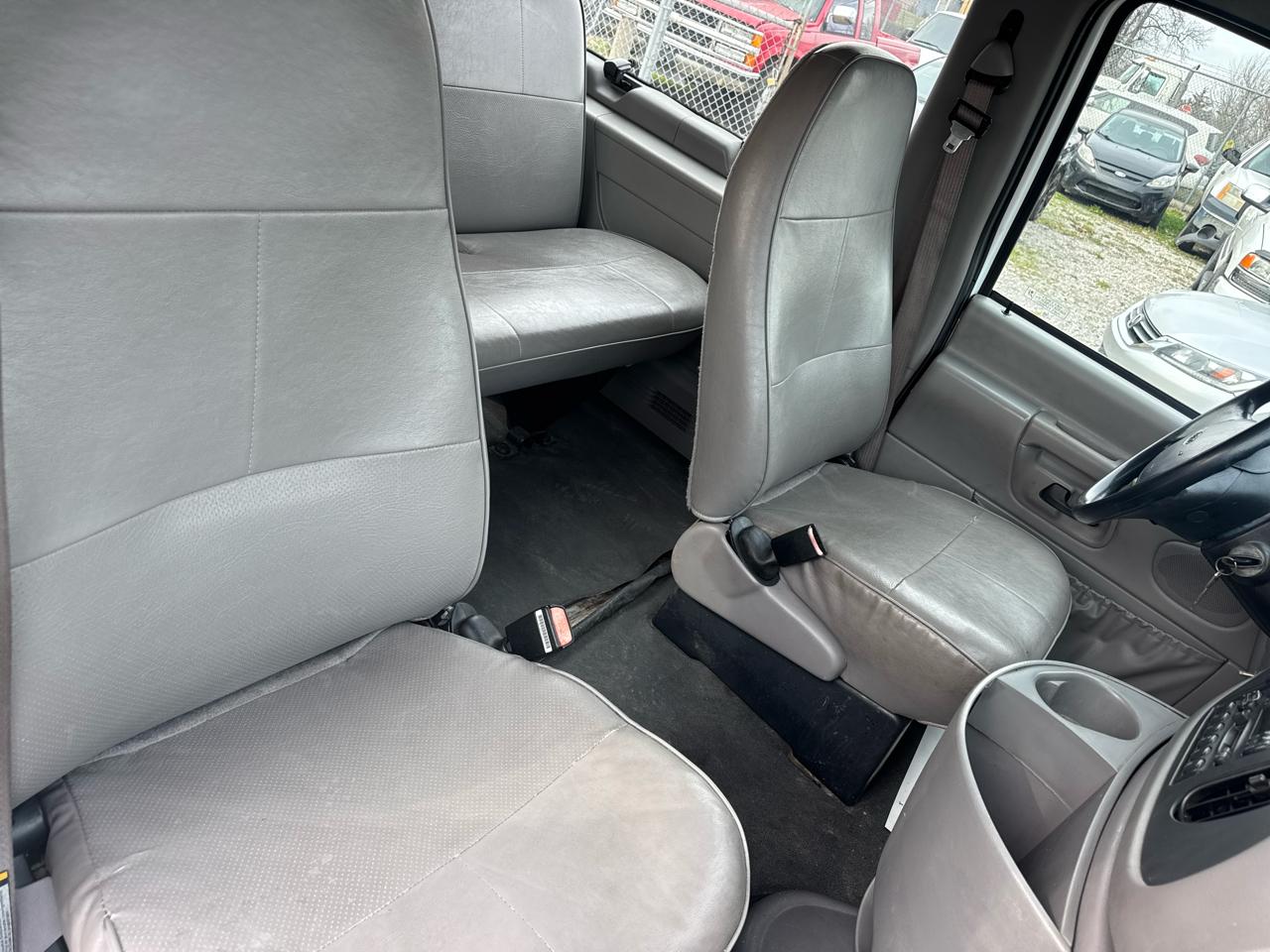 Ford Club Wagon XL Super 1998