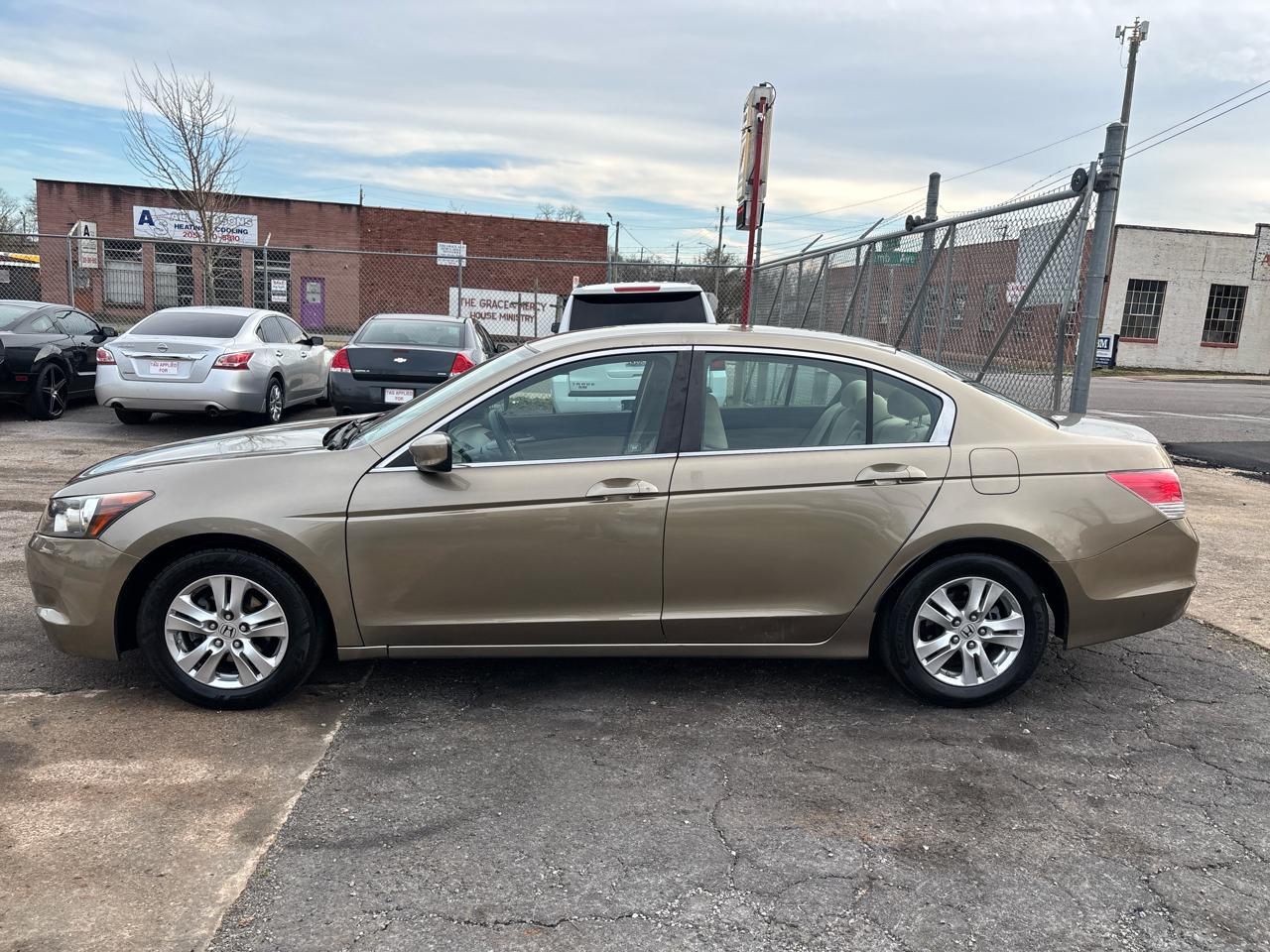 Honda Accord LX-P Sedan AT 2010