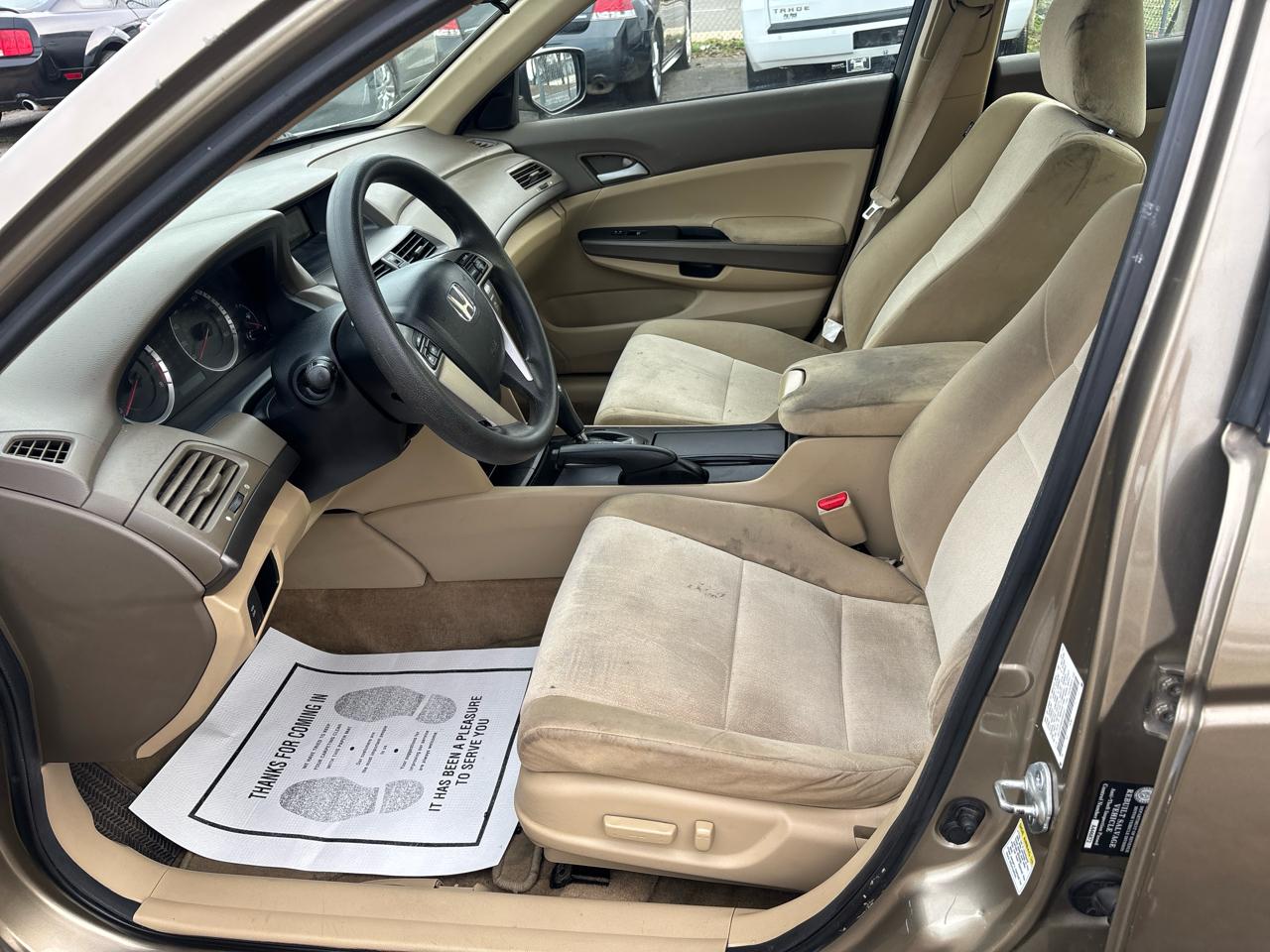 Honda Accord LX-P Sedan AT 2010