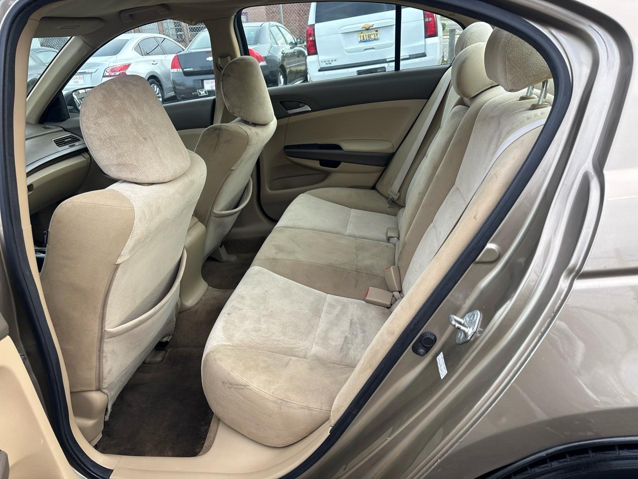 Honda Accord LX-P Sedan AT 2010