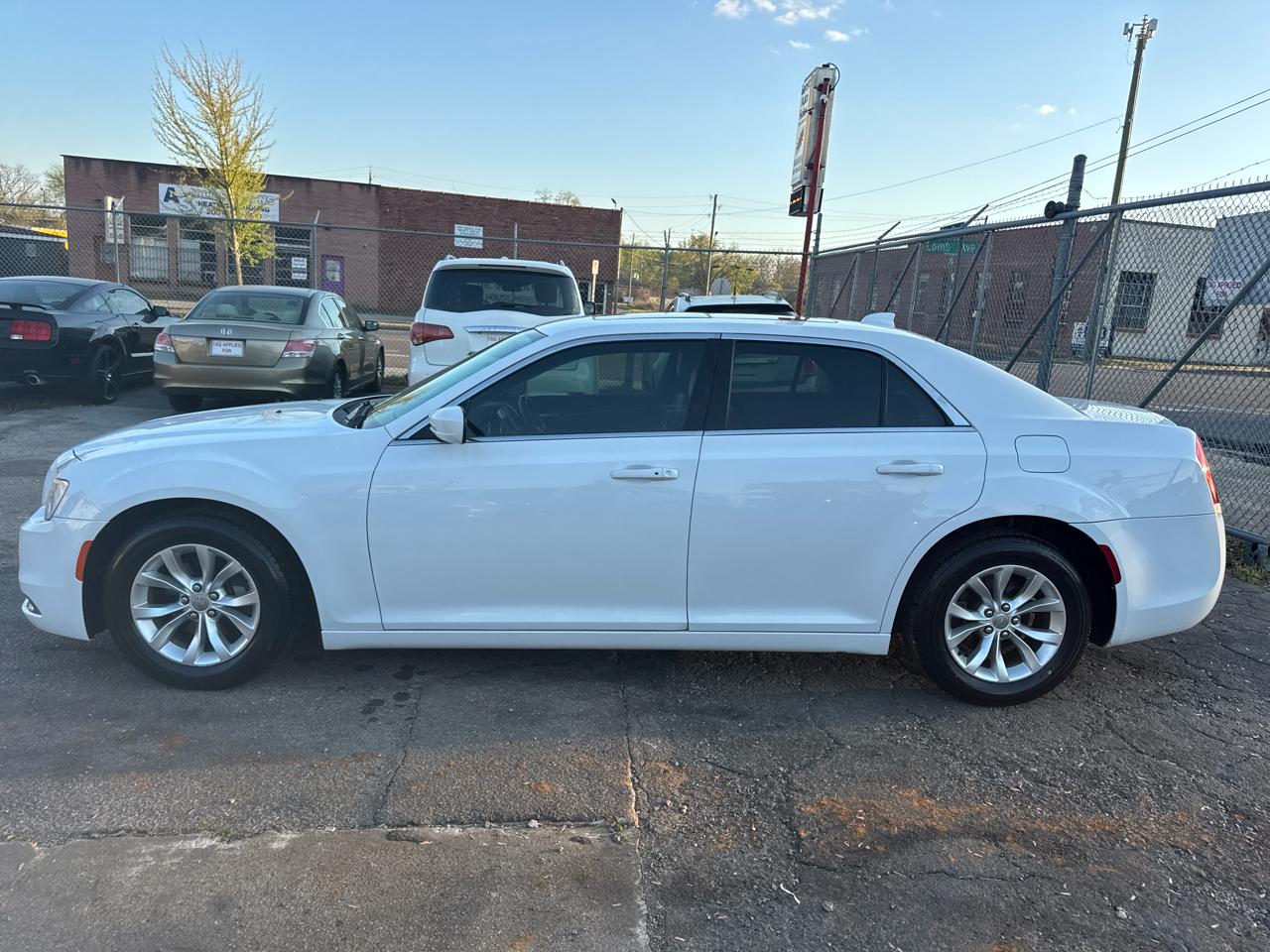 Chrysler 300 Limited RWD 2015